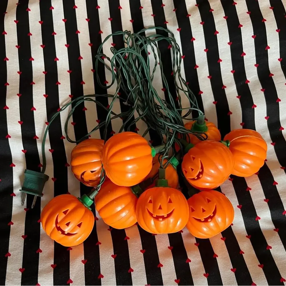 VTG Pumpkin String Lights HALLOWEEN Blow mold style Vintage Happy Face Orange